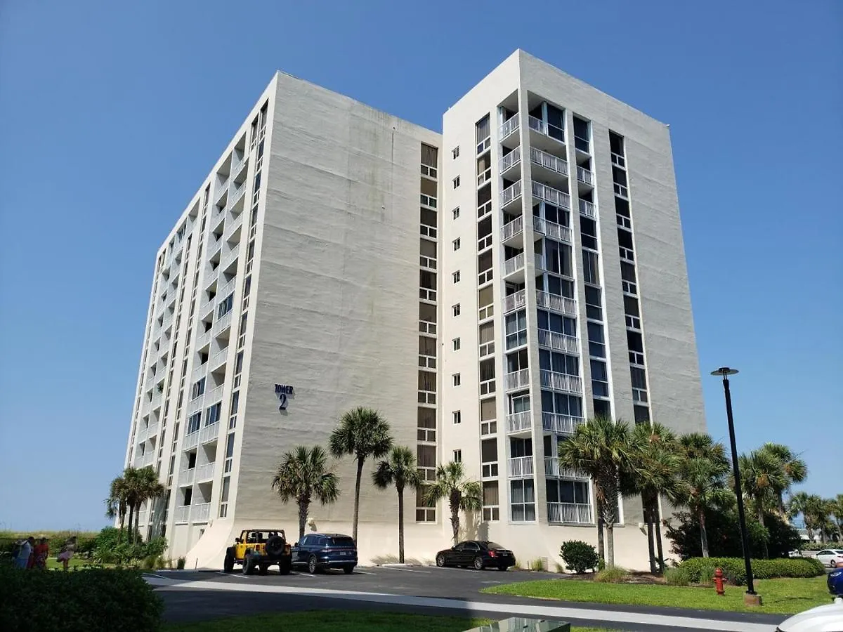 Beachfront - Huge, 3Bdr-2Ba Condo Sleeps 10 People, Great For Groups Destin