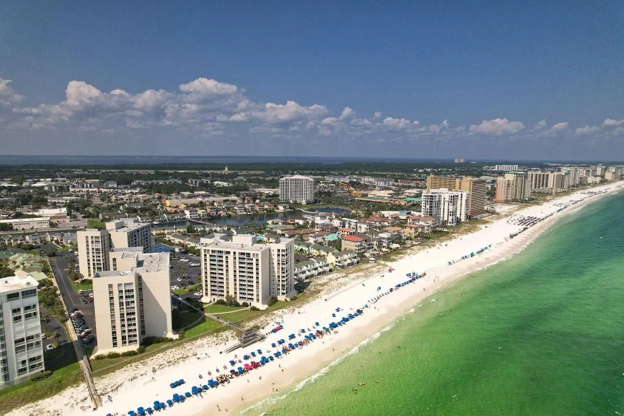 Beachfront - Huge, 3Bdr-2Ba Condo Sleeps 10 People, Great For Groups Destin United States