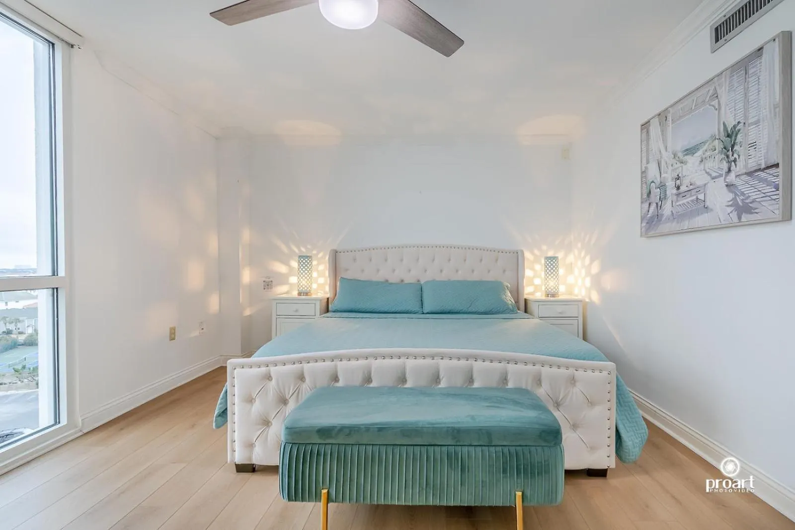 Beachfront - Huge, 3Bdr-2Ba Condo Sleeps 10 People, Great For Groups Destin 0*,