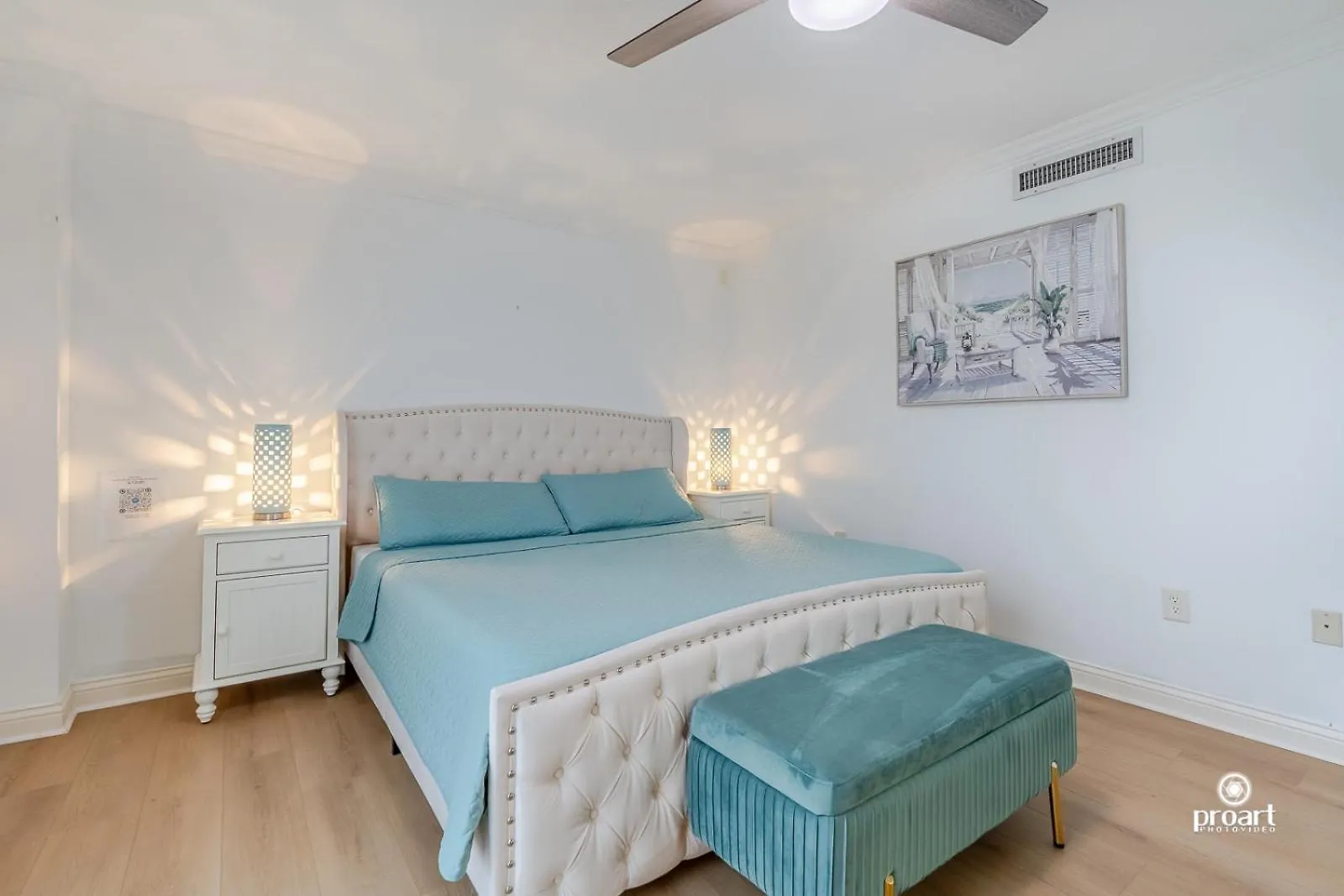 Apartment Beachfront - Huge, 3Bdr-2Ba Condo Sleeps 10 People, Great For Groups Destin
